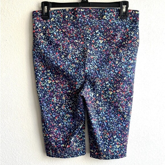 Rafaella Comfort Bermuda Shorts  Floral Sz 10 Stretchy Multicolor Elastic Waist - Picture 2 of 6